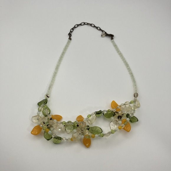 Vintage Czech Glass Leaf & Flower Statement Necklace / UV Glow Vaseline Glass - Picture 11 of 16